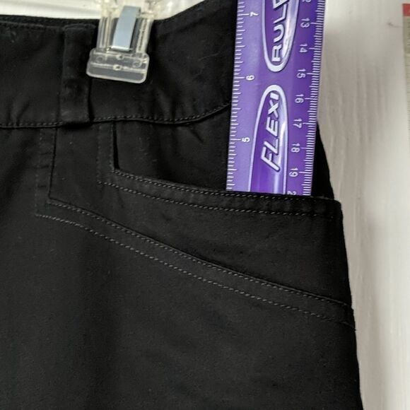 AGB  LADIES SZ 10 CROPPED BLACK FLAT FRONT PANTS - Picture 5 of 8